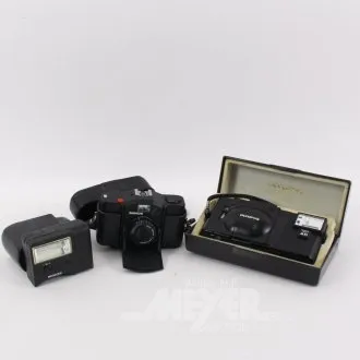 2 Fotokameras u. 1 Blitzgerät