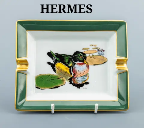 Cendrier HERMES, porcelaine, représentation d'un canard colvert mâle
