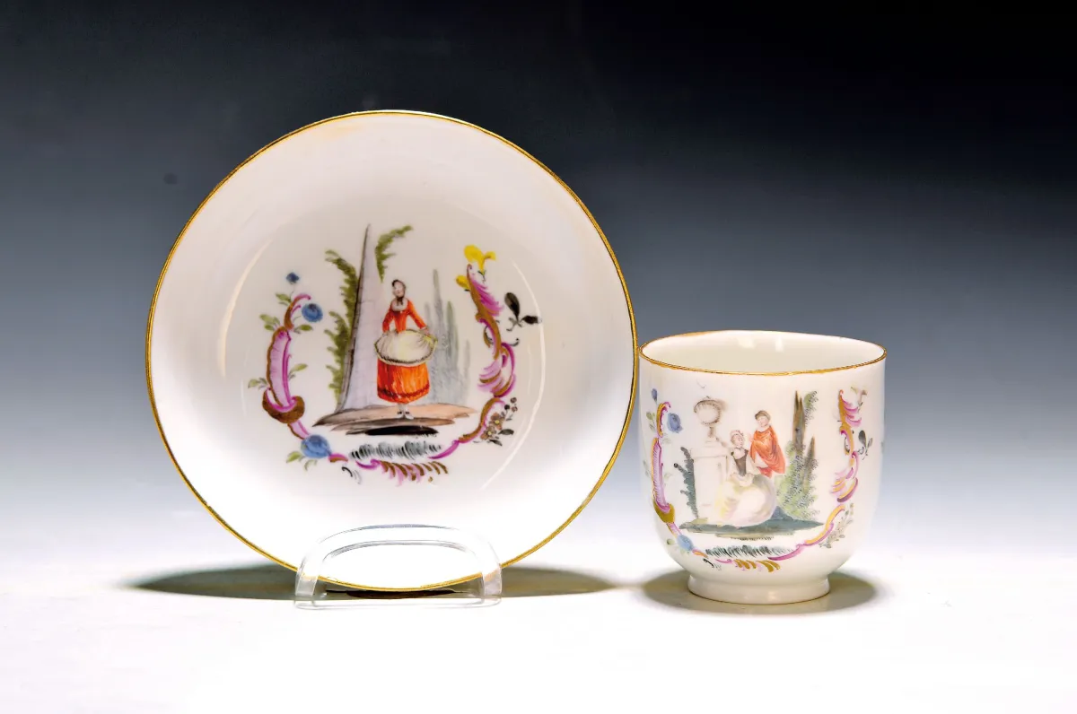 Tasse et soucoupe, Meissen, vers 1750/60, porcelaine, couple galant dans un paysage