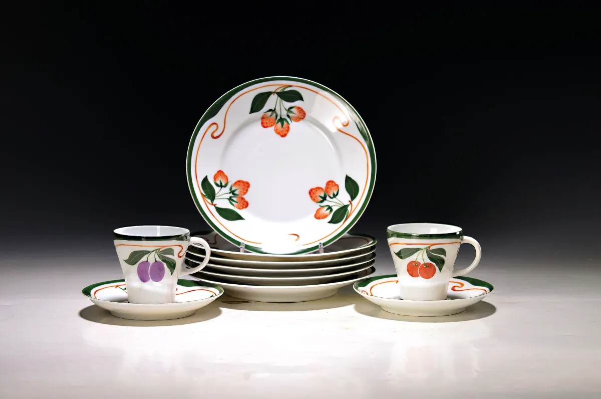 Jugendstil servies, model Secession, Philipp Rosenthal & Co., circa 1903, ontwerp Philipp
