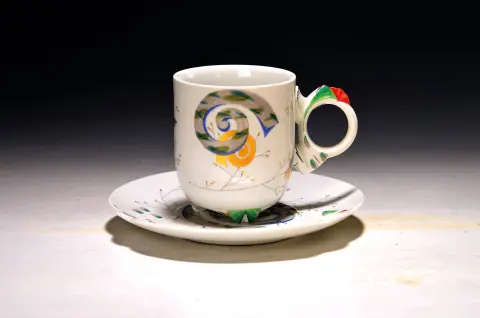 Tasse avec soucoupe, Meissen, de l'année 2000, édition limitée 40/50, design Sabine