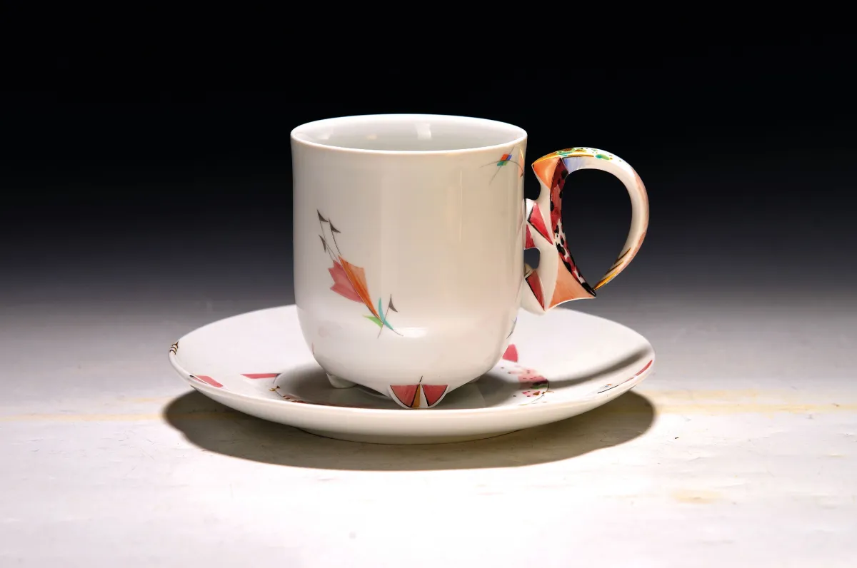 Tasse avec soucoupe, Meissen, de l'année 2000, édition limitée 28/50, design Sabine