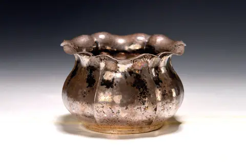 Vase avec décor martelé, Argenteria Sandona, Vicence, Italie, 20e s., argent 800