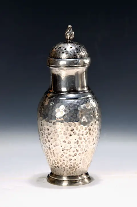 Salière en argent, Christian F. Heise, Copenhague, 1917, 228g, décor martelé
