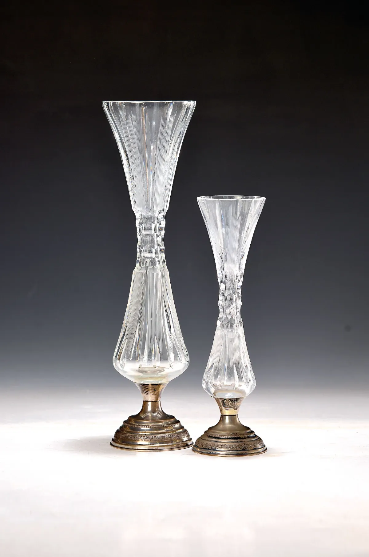 2 vases avec monture en argent, Italie, après 1968, monture de pied en argent 800 (rempli)