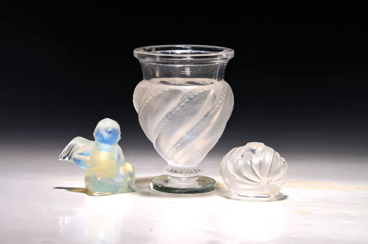 Three glass pieces, Lalique France, footed vase, twisted decor, frosted, H. 14 cm, small