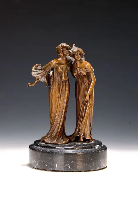 Figurine en bronze, d'après Agathon Leonard (1841-1923), bronze patiné, Deux Grâces,