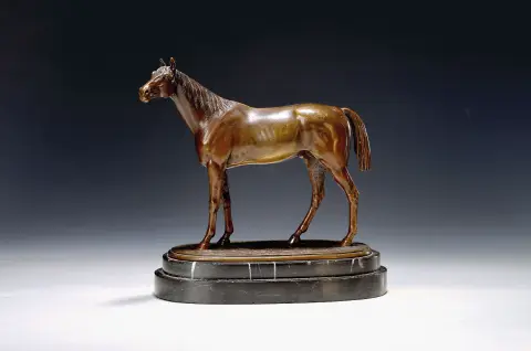Otto Rasmussen, 1845 Berlin-1912, cheval debout, figurine en bronze, sur la plinthe