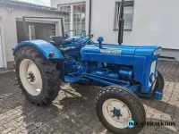 Zemědělský traktor FORDSON Super Dexta, rok 64