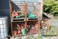 Caisses grillagées
