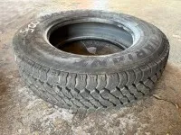 1 opona Matador 205/75R17.5