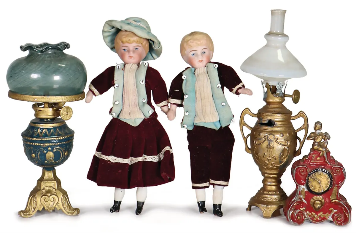 Lot de décorations pour maison de poupée