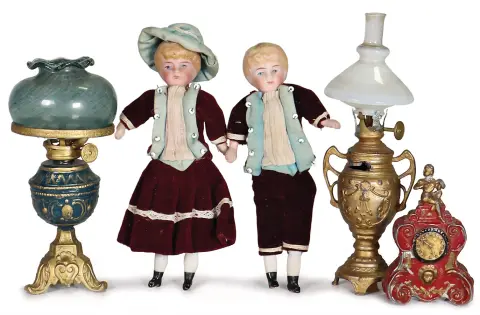 Lot de décorations pour maison de poupée
