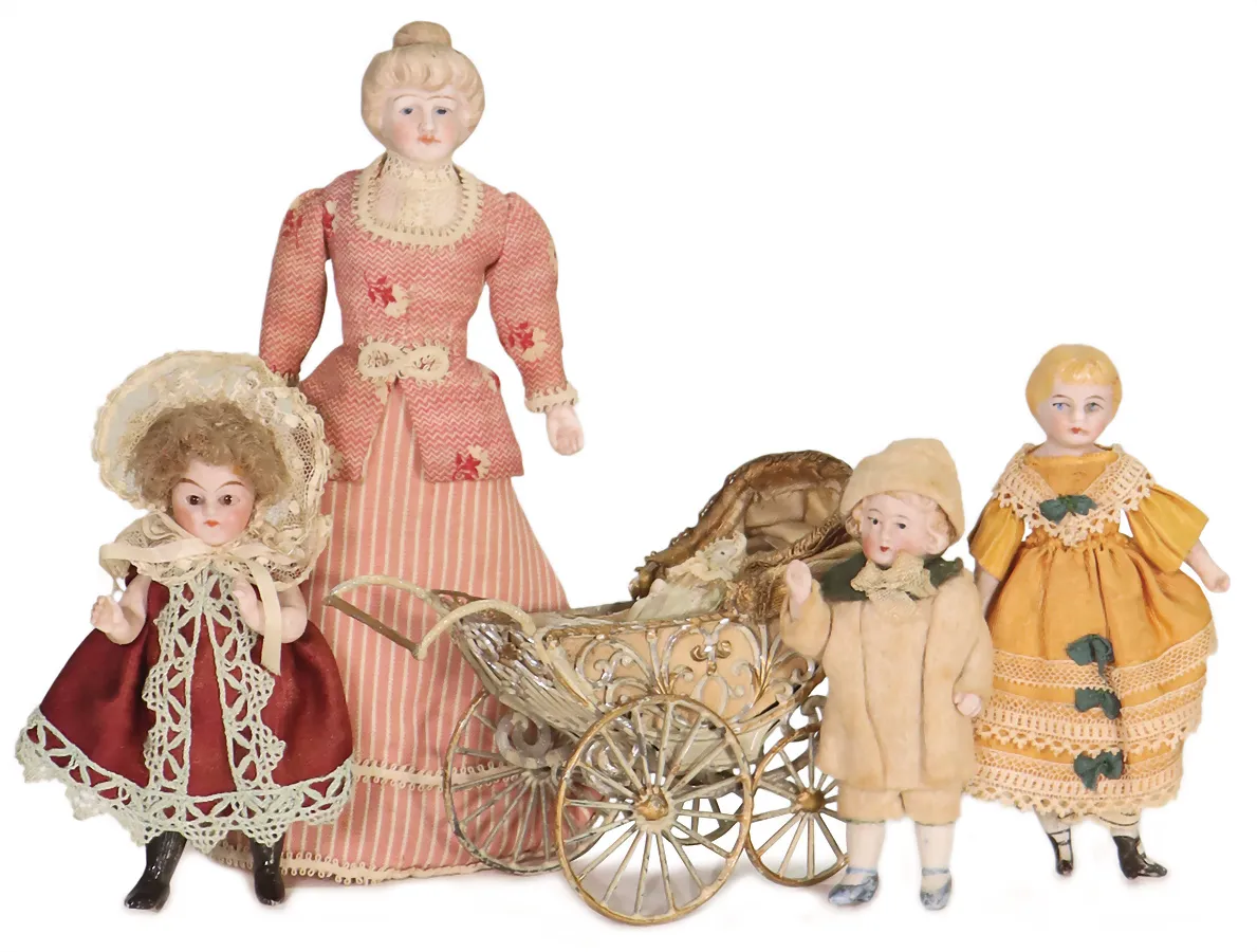 4 delen, poppenhuispoppen