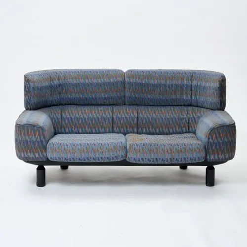Gianfranco Frattini – Sofa dwuosobowa 'Bull', 1987 (projekt)