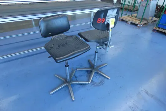 2x Arbeitsstuhl