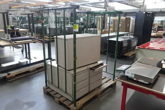 3x bureaucontainers, met lades