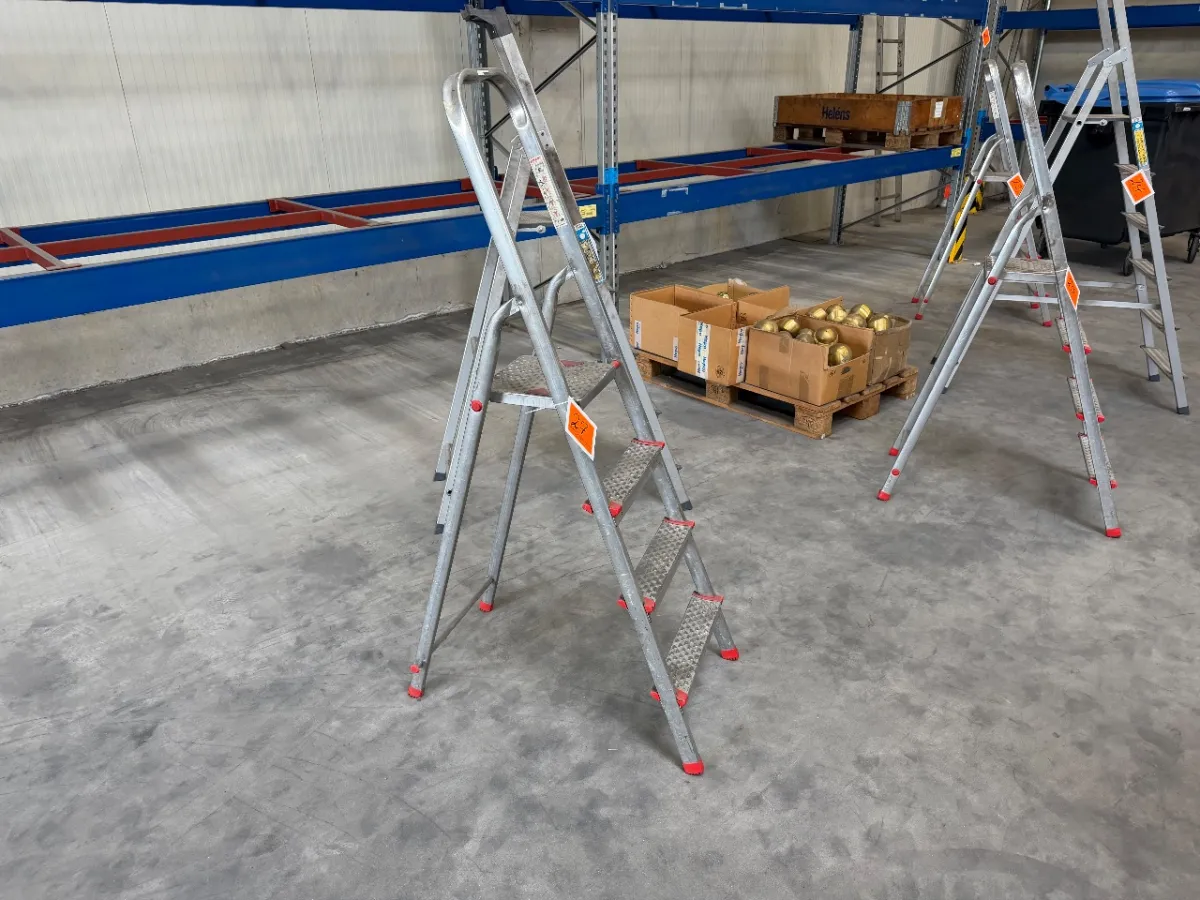 Aluminium ladder (3-traps)