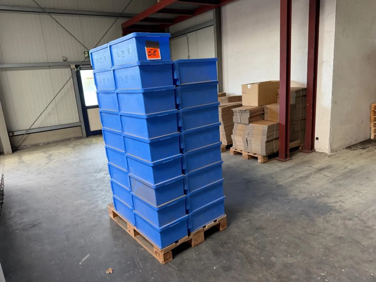 Posten Kunststoff-Kästen (Sichtlagerkästen)
