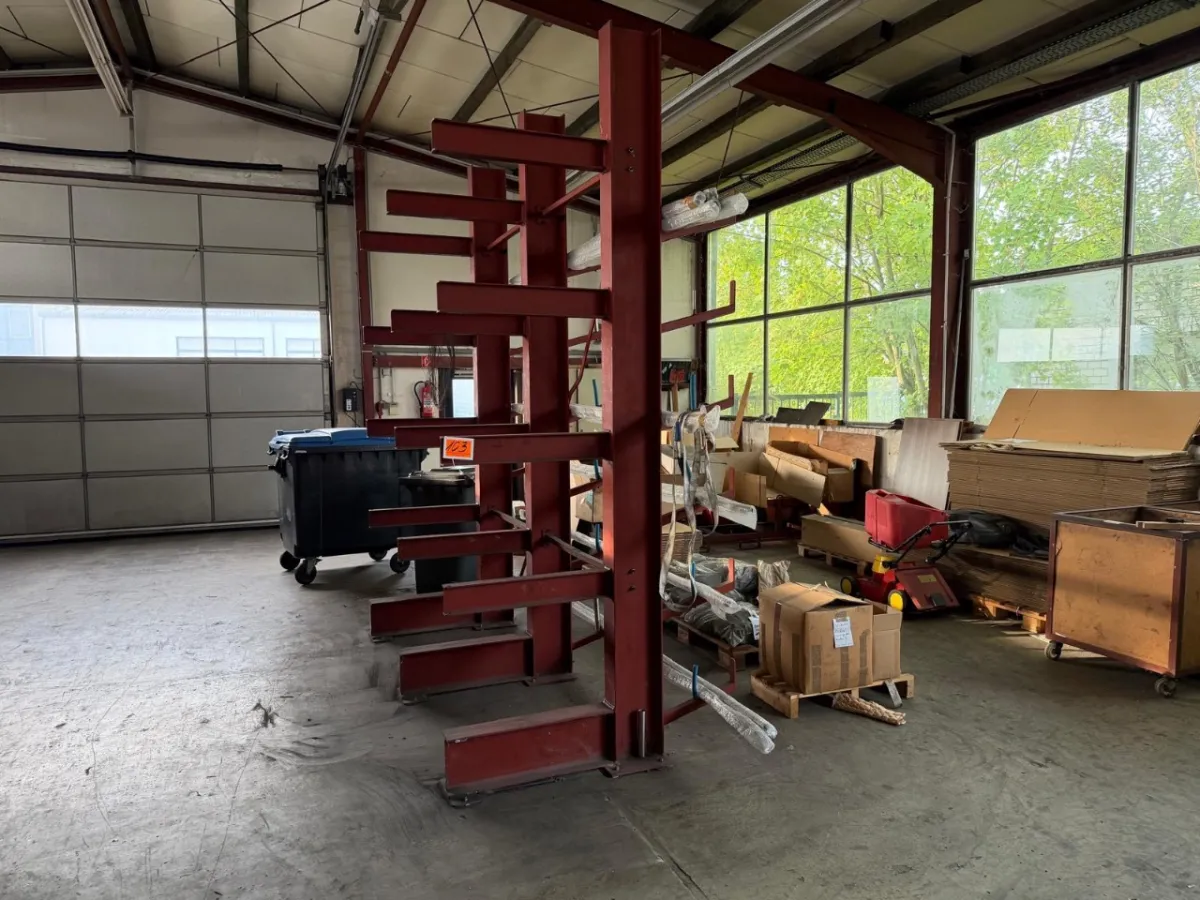 Cantilever racking (3 uprights)