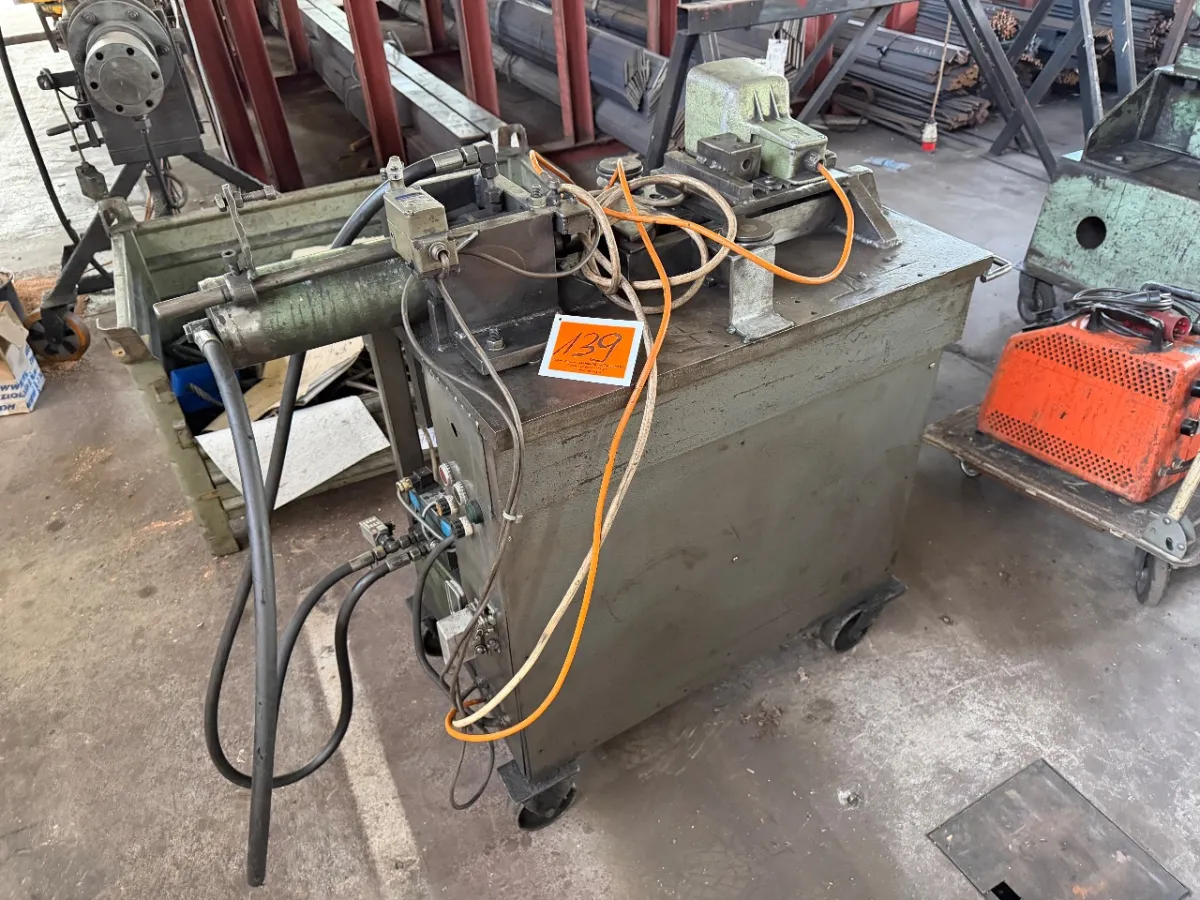 Table hydraulique (semi-automatique)