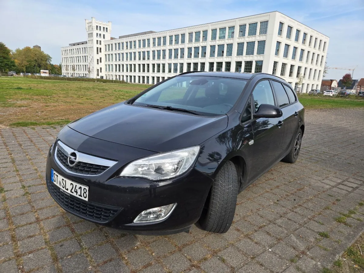Break (Opel, Astra J Sports Tourer)