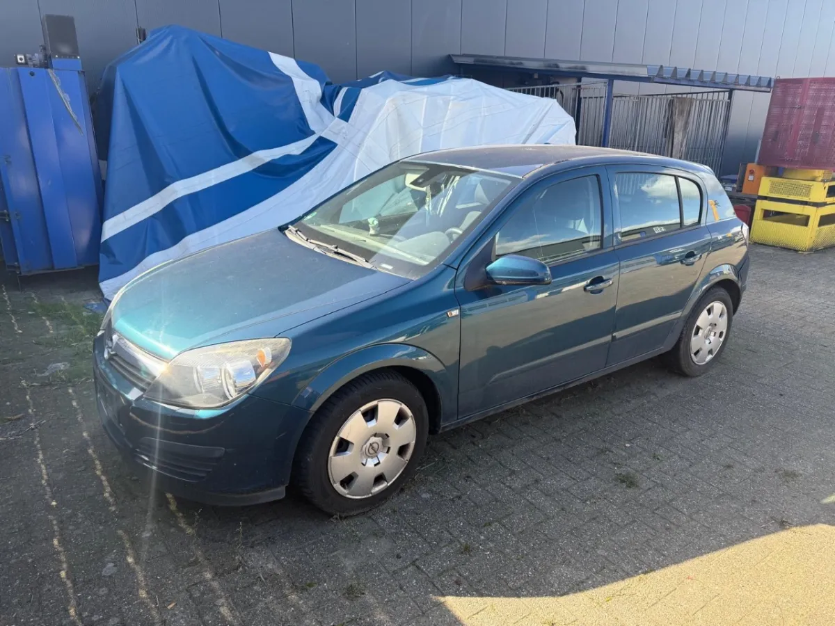 Hatchback (Opel, Astra 1,6 l benzyna)