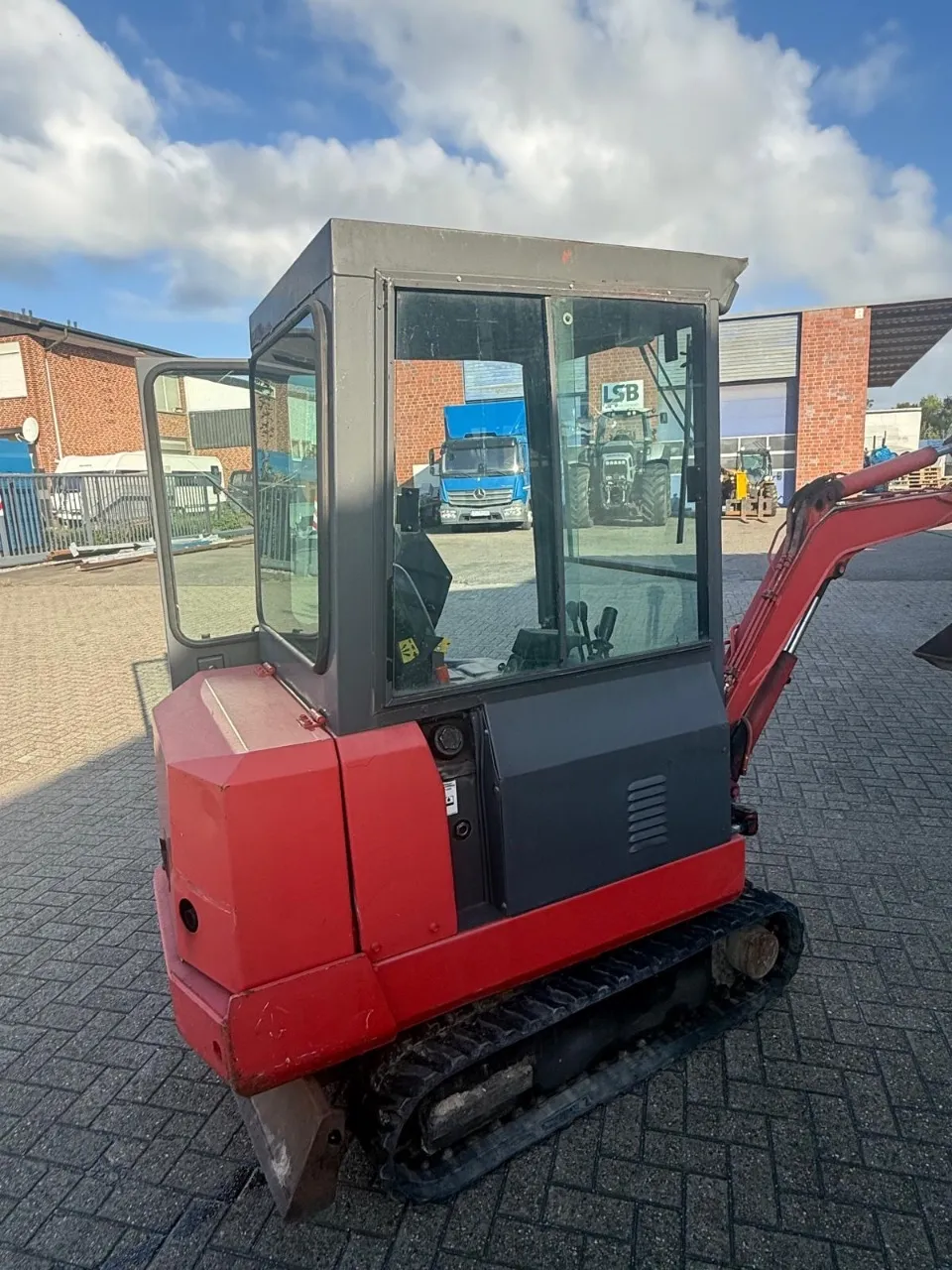 Mini-graafmachine (Bobcat, 220)