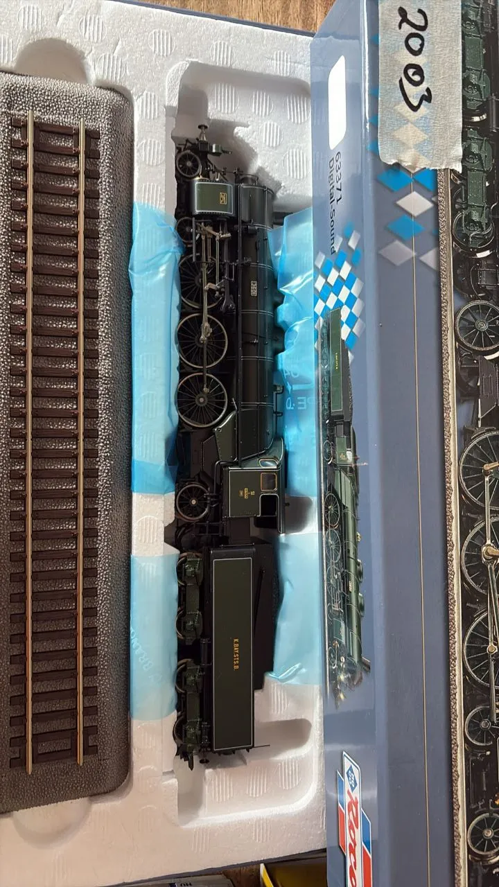 Locomotive à vapeur (Roco)
