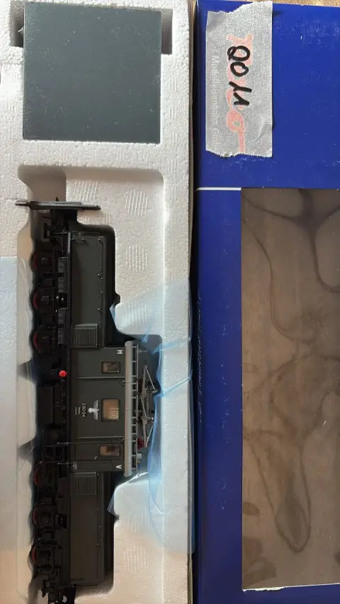 Locomotive électrique (Roco)
