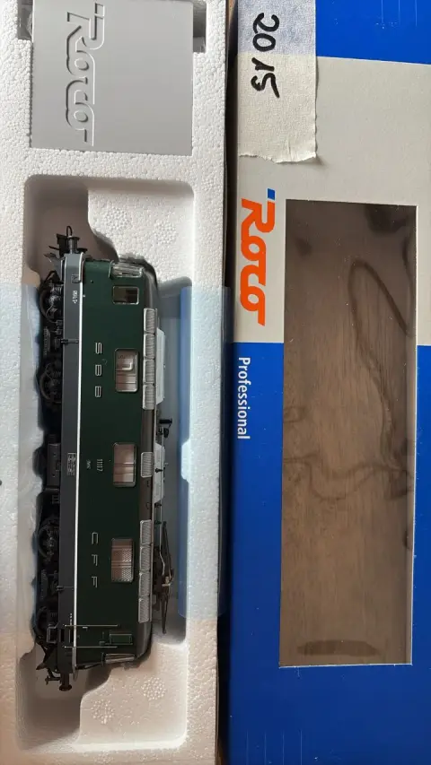 Locomotive électrique (Roco)