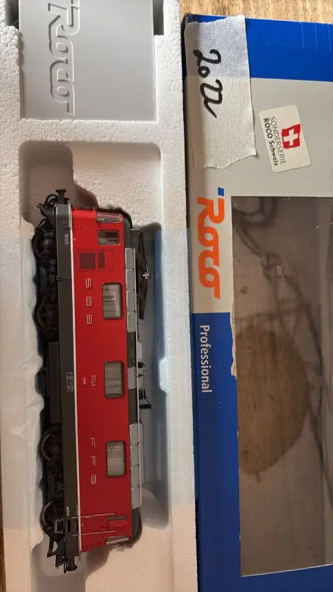 Locomotive électrique (Roco)
