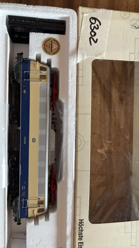 Locomotive électrique (Liliput)
