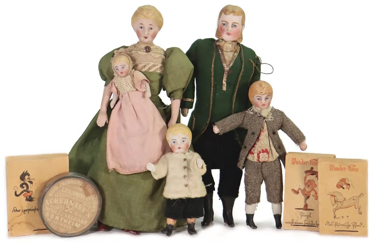 Lot, poupées de maison de poupée