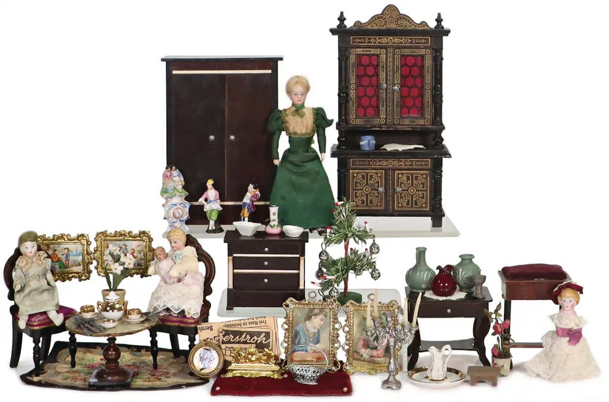 Meubles de maison de poupée