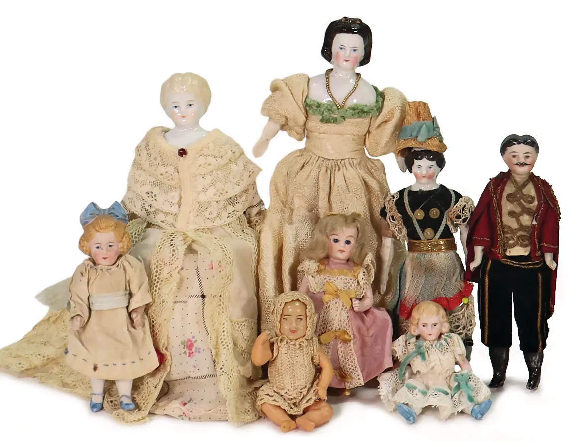 Lot de poupées de maison de poupée