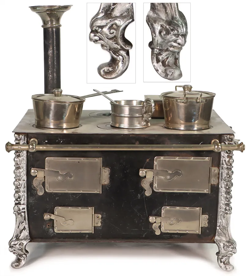 Cuisinière de maison de poupée exceptionnelle