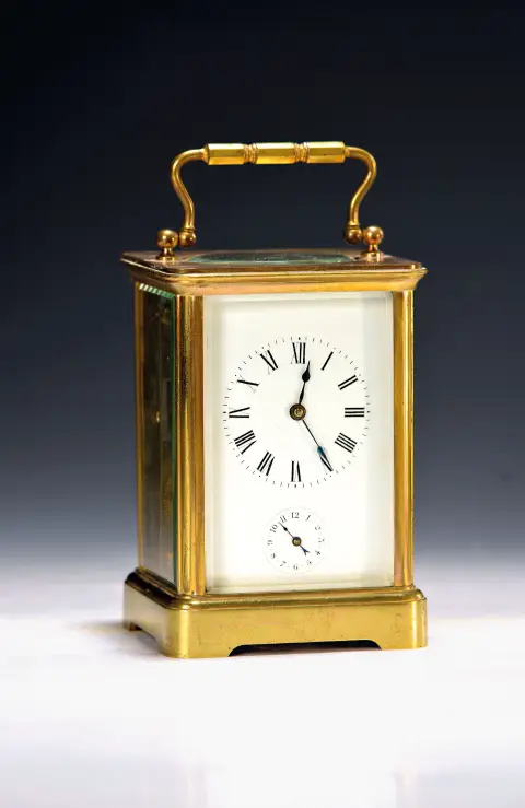 Montre de voyage avec sonnerie à la demi-heure, France, vers 1900, verre facetté