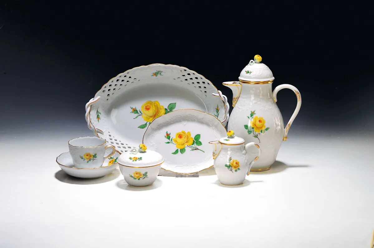 Service à moka rose jaune, Meissen, après 1945, 2e choix, porcelaine, relief, bord doré