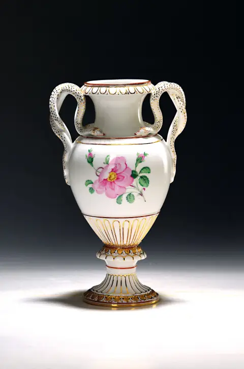 Vase à deux anses, Meissen, vers 1900, 2e choix, dessin Leuteritz, doubles serpents comme