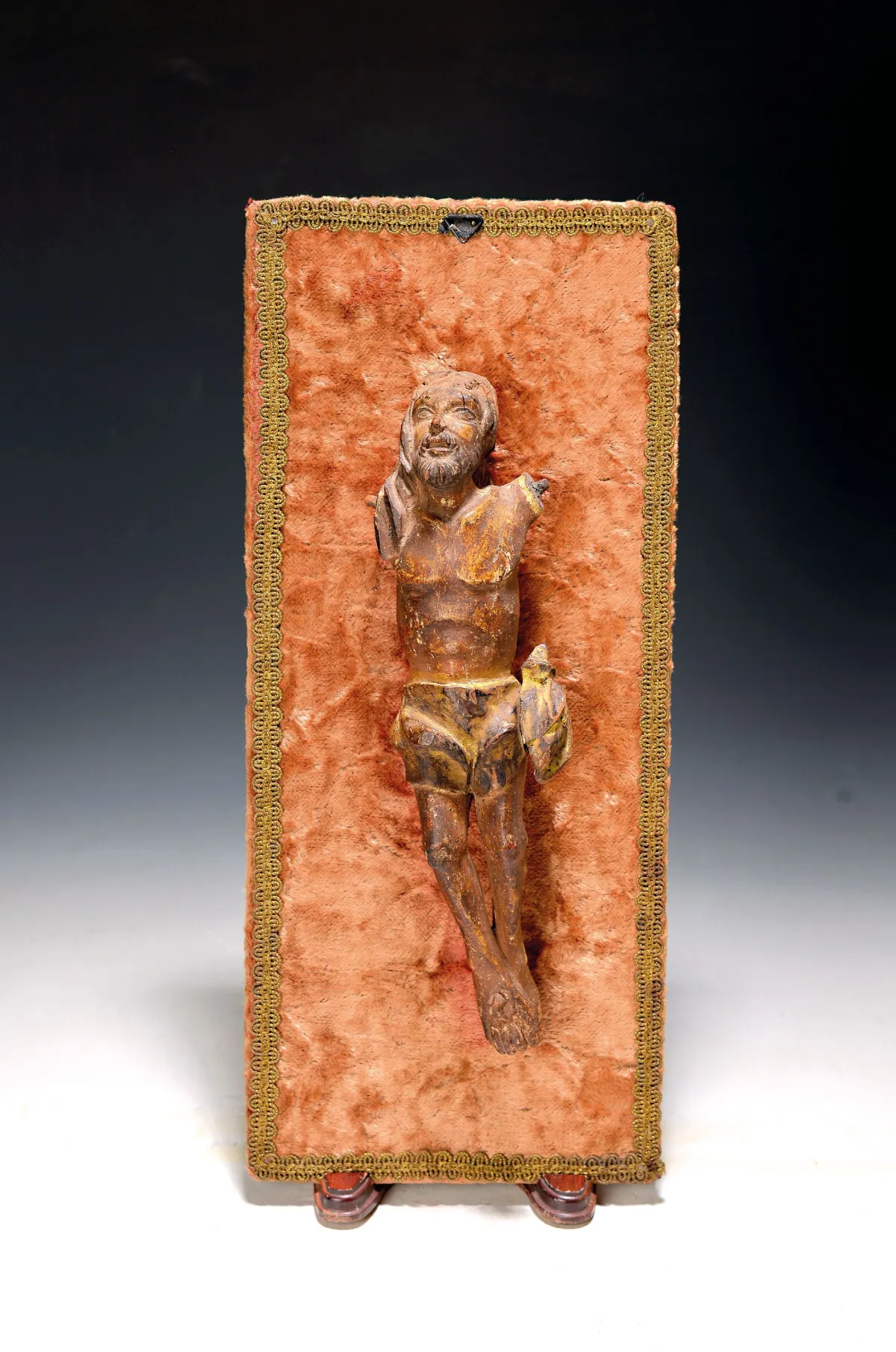 Fragment eines Korpus Christi, süddeutsch, um 1480-1520/30, Lindenholz geschnitzt,
