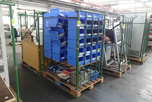 Konvolut Industriebedarf/Diverses, mit Lagerrunge