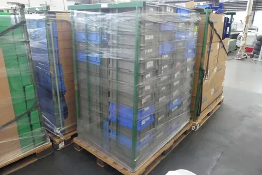 Konvolut Lagerboxen, mit Lagerrunge