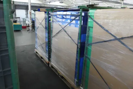 Konvolut Lagerboxen, mit Lagerrunge