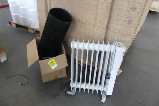 Diverse partij met radiator