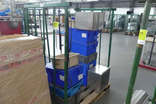 Bundle of boxes/storage boxes, with casters