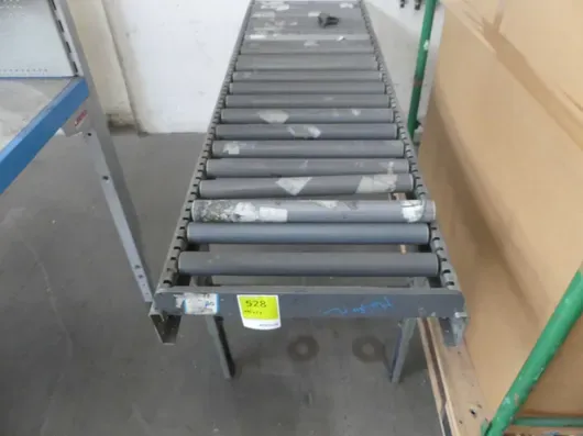 Roller conveyor