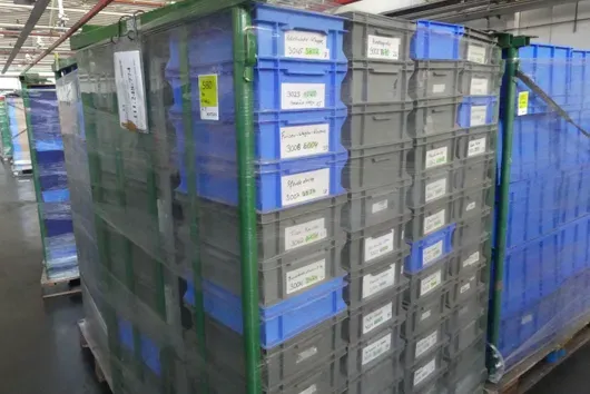 Konvolut Lagerkästen, mit Lagerrunge