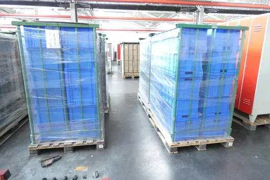 Konvolut Lagerkästen, mit 2x Lagerrunge
