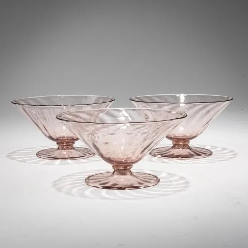 Trois coupes, vers 1925
